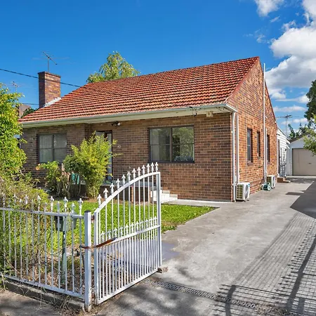 Belmore Brand New Renovated 3Br House Ac & Parking Sydney Exterior photo
