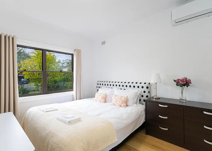 Belmore Brand New Renovated 3Br House Ac & Parking