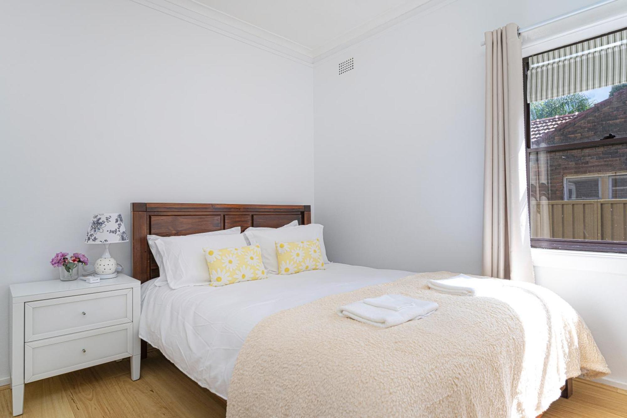 Belmore Brand New Renovated 3br House Ac & Parking * Sydney