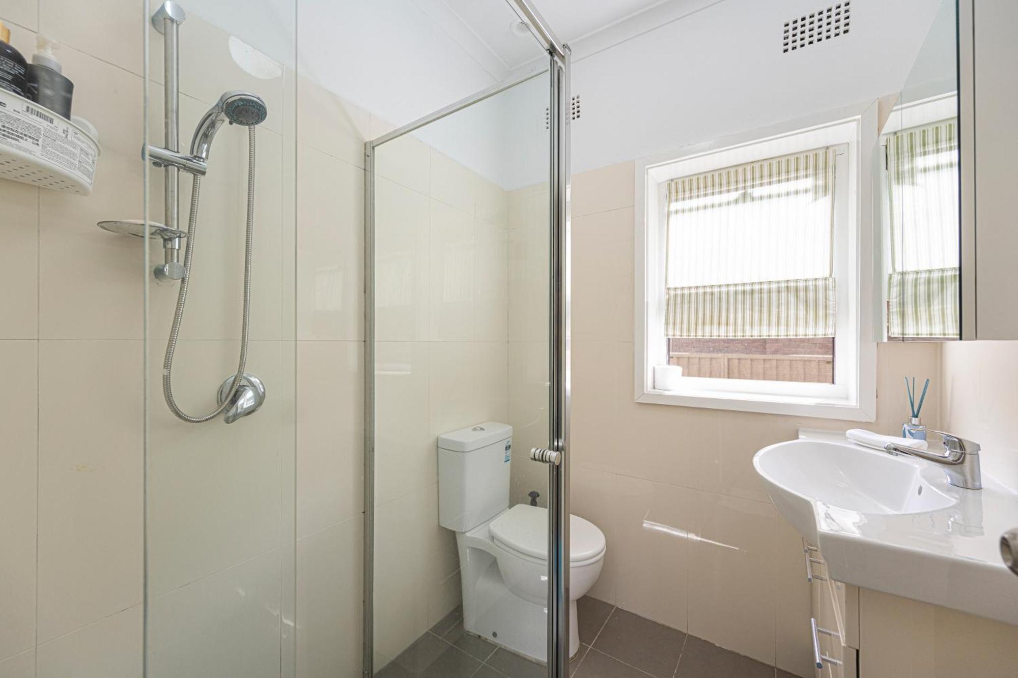 Holiday home Belmore Brand New Renovated 3br House Ac & Parking Sydney